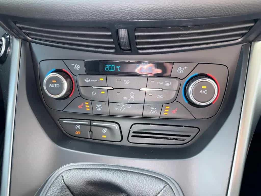 Ford Kuga Trend *NAVI*SITZH*KAMERA*CARPLAY*TEMPOMAT* 07/2018-photo-21