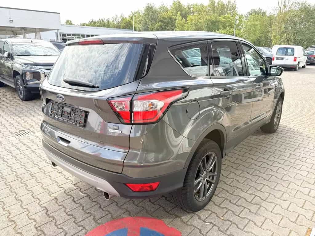 Ford Kuga Trend *NAVI*SITZH*KAMERA*CARPLAY*TEMPOMAT* 07/2018-photo-7