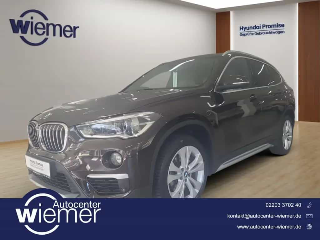 BMW X1 xDrive 20 i xLine Park-Assistent HUD Panorama 04/2017-photo-0