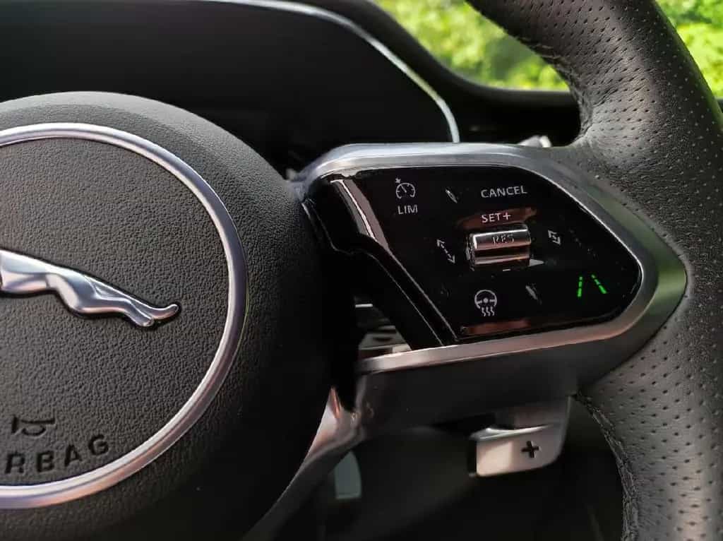 Jaguar XF SB R-Dynamic Black Autom AWD LED Navi.AHK 06/2023-photo-22
