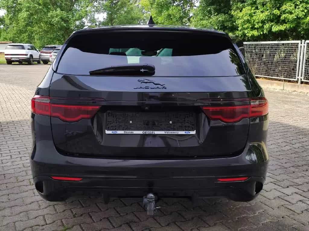 Jaguar XF SB R-Dynamic Black Autom AWD LED Navi.AHK 06/2023-photo-5