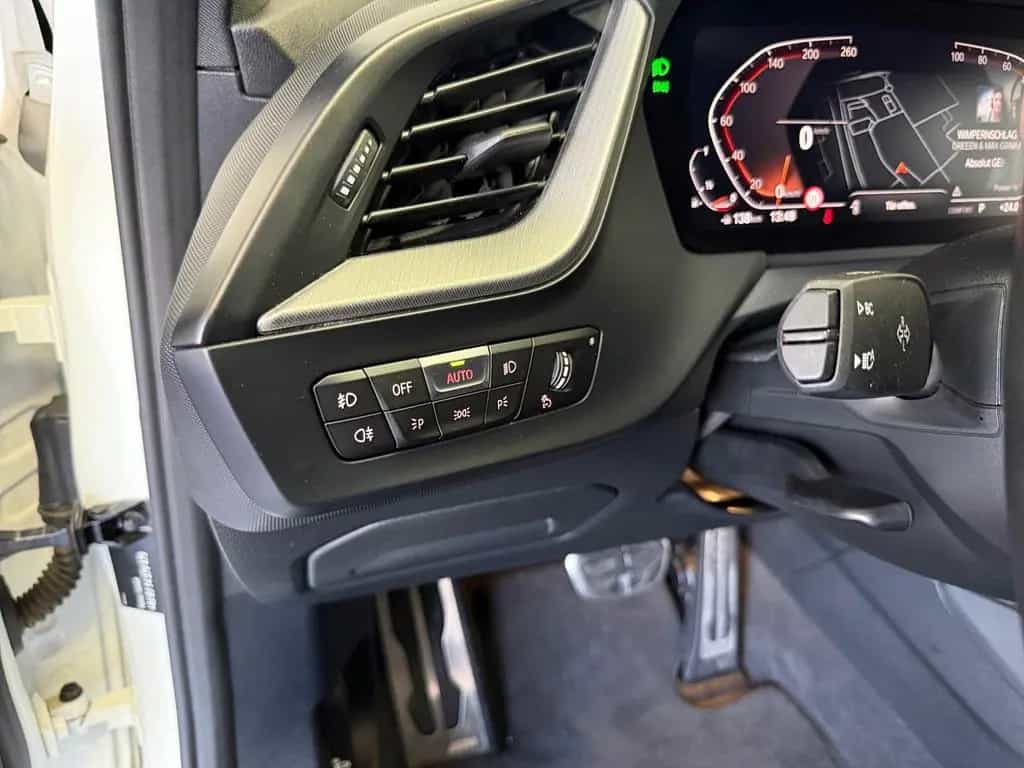 BMW 118 iLim.*M Sport*LED*Navi*LiveCockpit*HiFi*PDC* 05/2021-photo-18