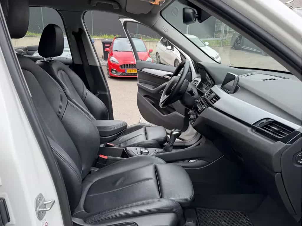 BMW X1 X1 2.0 i X drive Navi Cuir 4x4 09/2017-photo-2