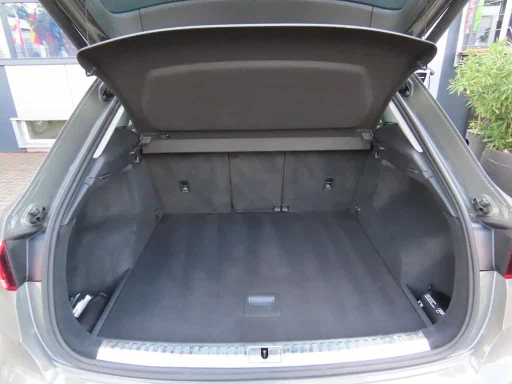 Audi Q3 35 TDI S tronic S line Leder Klimaauto. Navi 01/2021-photo-9