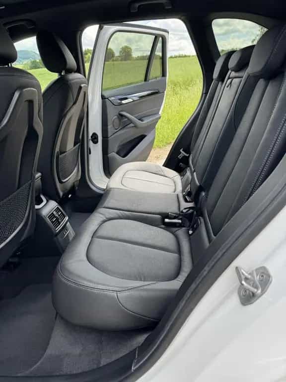 BMW X1 xDrive25i M Sport AHK.PANO.Matrix LED.AHK 10/2021-photo-13