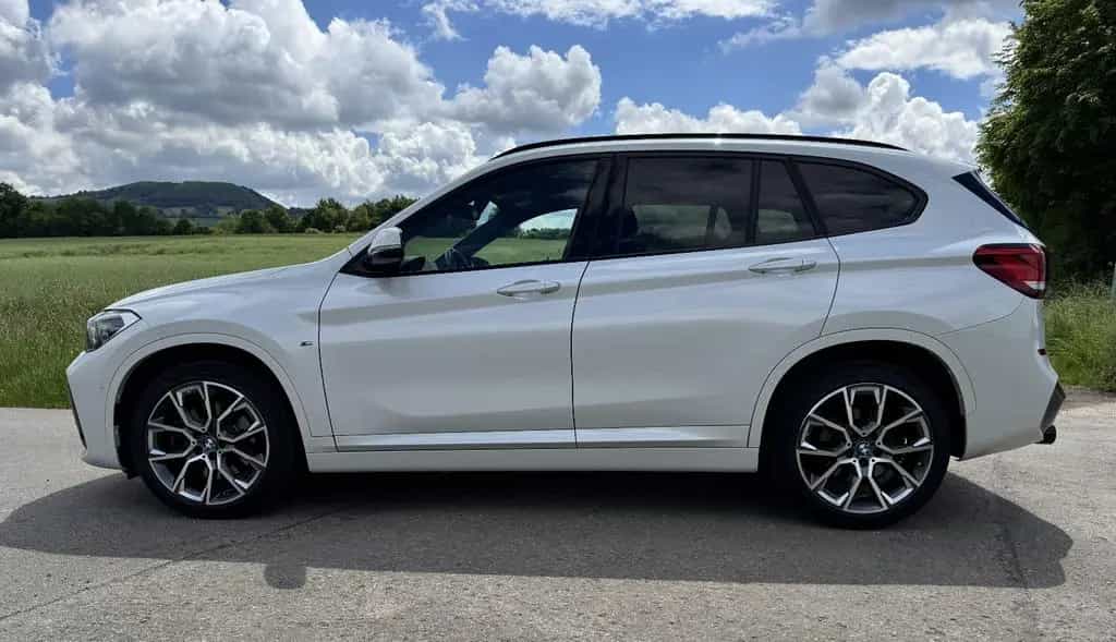 BMW X1 xDrive25i M Sport AHK.PANO.Matrix LED.AHK 10/2021-photo-2