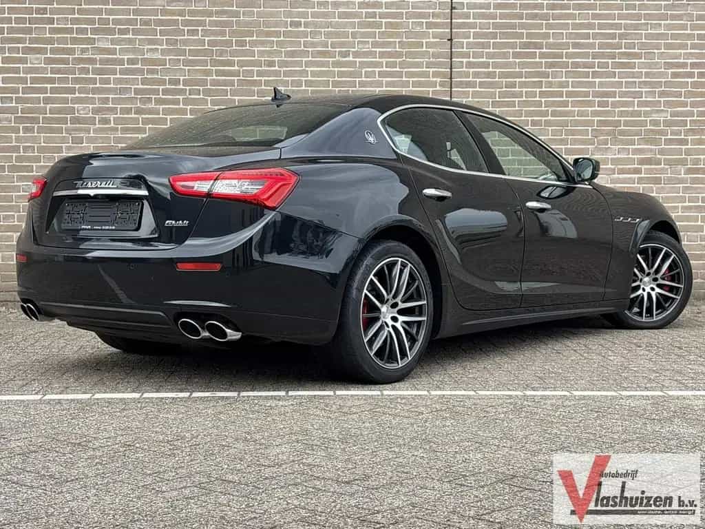 Maserati Ghibli 3.0 V6 D GranLusso 275 PK! | Leder | kame 03/2017-photo-1