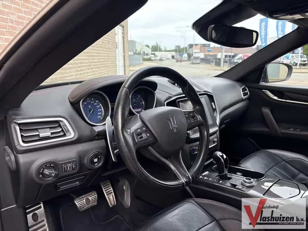 Maserati Ghibli 3.0 V6 D GranLusso 275 PK! | Leder | kame 03/2017-photo-16