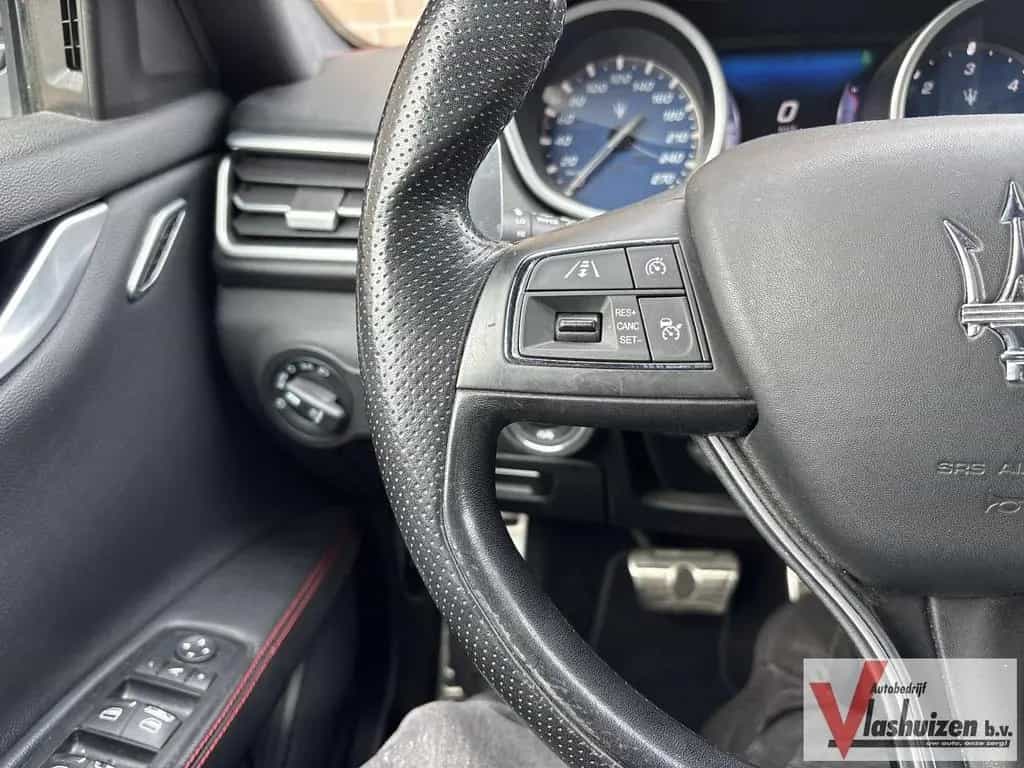 Maserati Ghibli 3.0 V6 D GranLusso 275 PK! | Leder | kame 03/2017-photo-18