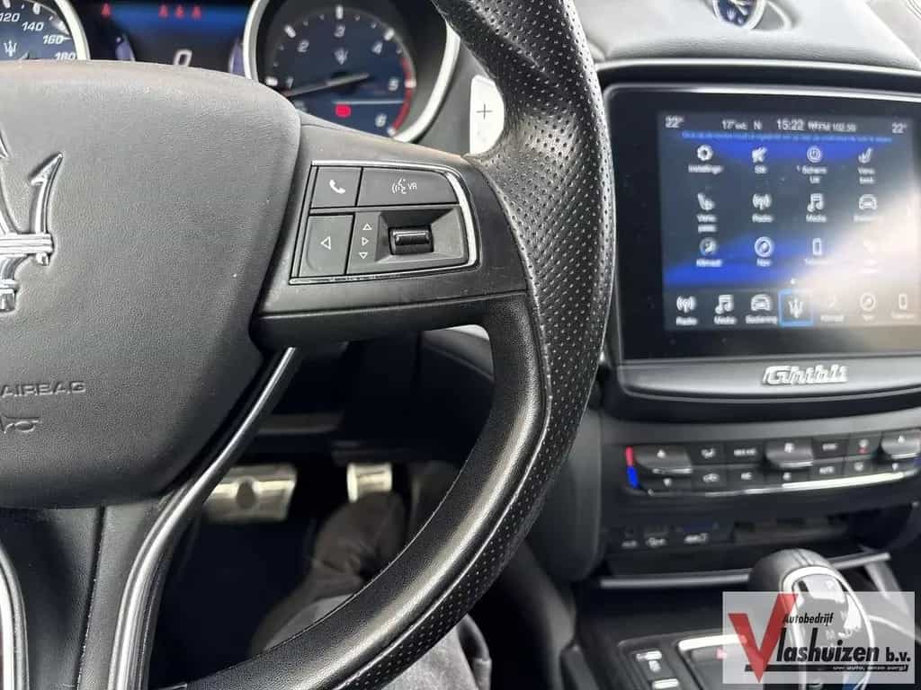 Maserati Ghibli 3.0 V6 D GranLusso 275 PK! | Leder | kame 03/2017-photo-19