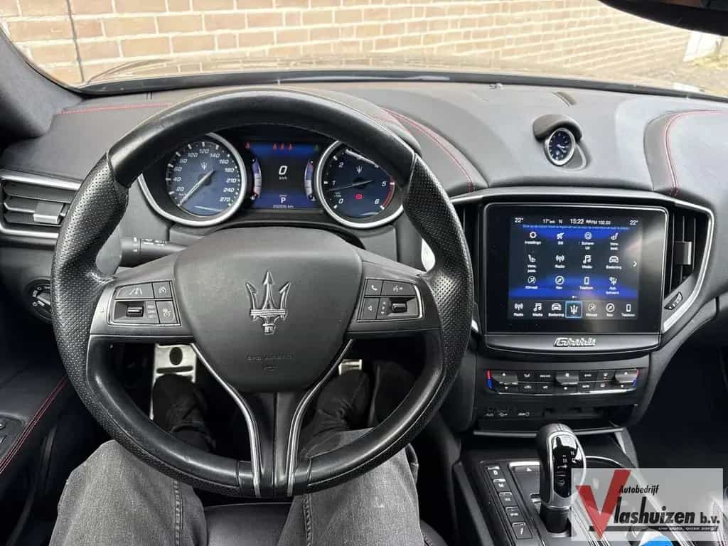Maserati Ghibli 3.0 V6 D GranLusso 275 PK! | Leder | kame 03/2017-photo-2