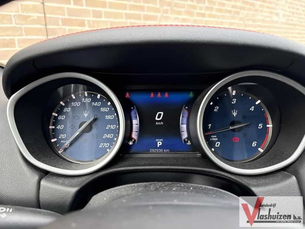 Maserati Ghibli 3.0 V6 D GranLusso 275 PK! | Leder | kame 03/2017-photo-22