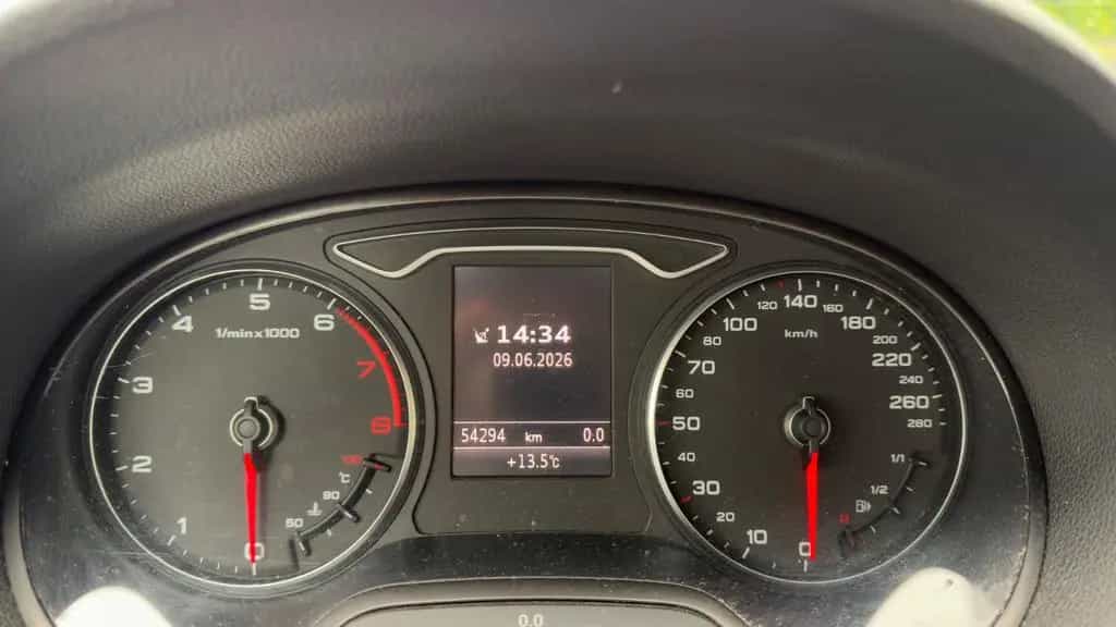 Audi A3 1.8 FSI S-Line quattro / Automatik - Allrad / 11/2013-photo-17