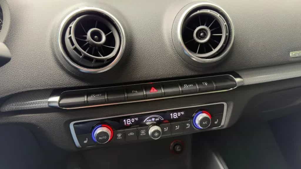 Audi A3 1.8 FSI S-Line quattro / Automatik - Allrad / 11/2013-photo-18