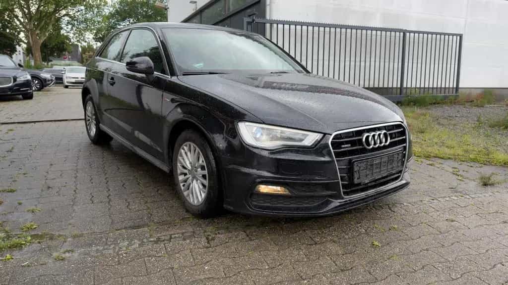 Audi A3 1.8 FSI S-Line quattro / Automatik - Allrad / 11/2013-photo-3