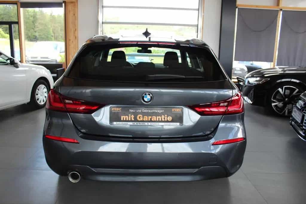 BMW 118 i Advantage Auto.*NAVI*LED* 10/2021-photo-4