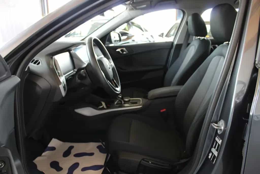 BMW 118 i Advantage Auto.*NAVI*LED* 10/2021-photo-6