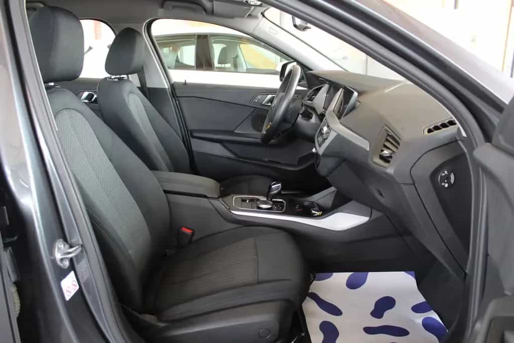 BMW 118 i Advantage Auto.*NAVI*LED* 10/2021-photo-9