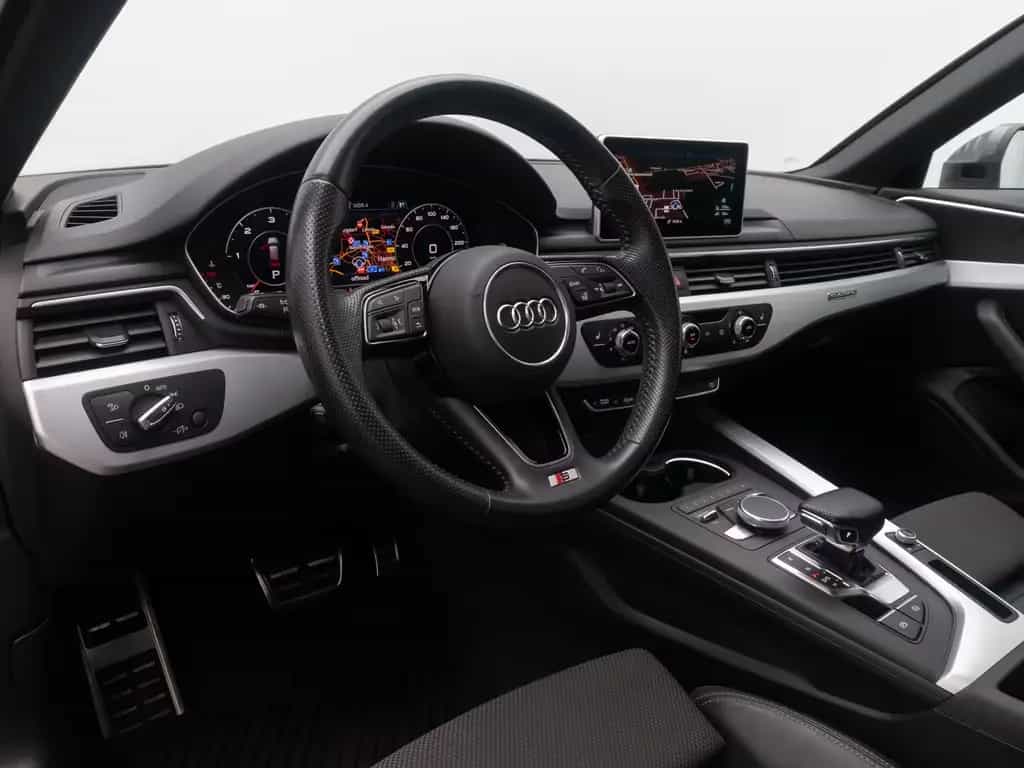 Audi A4 quattro SLine Kamera DAB Massage Panorama 18" 01/2019-photo-19