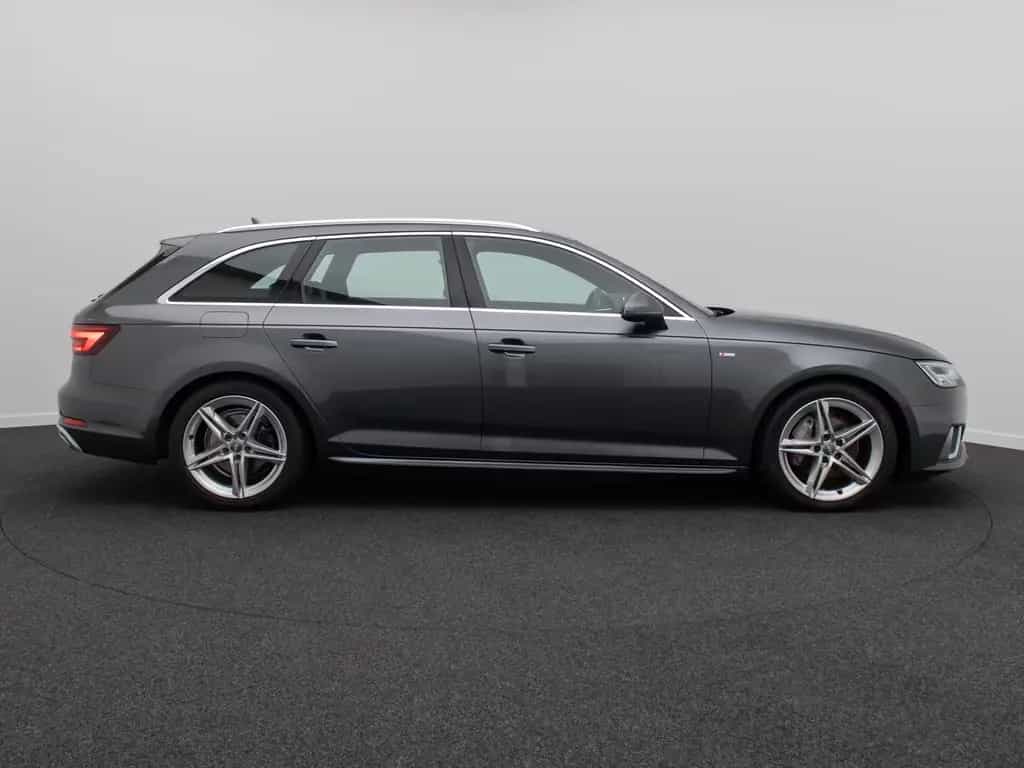 Audi A4 quattro SLine Kamera DAB Massage Panorama 18" 01/2019-photo-4