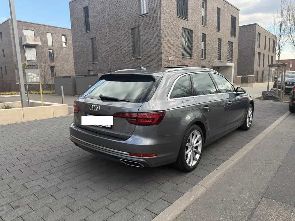 Audi A4 Avant 45 TDI q. |V6| Top Ausstattung | Garage 07/2019-photo-4
