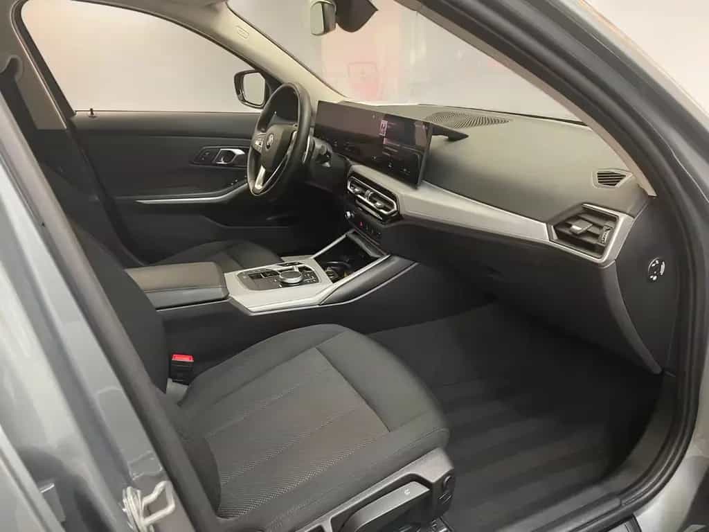 BMW 320 d T xDrive Shadow-Line WIDE*LED*CARPLAY*TOP 03/2024-photo-16