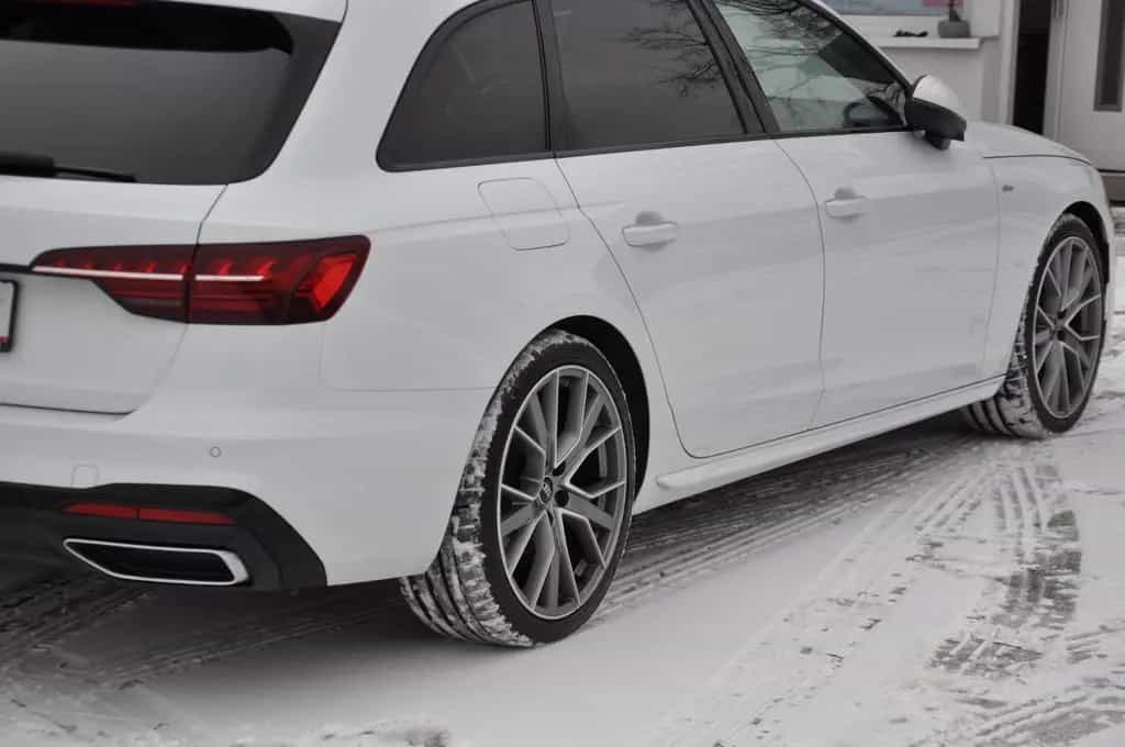 Audi A4 Avant 35 TDI S line STANDH-MATRIX-B&O-CAM-19" 11/2021-photo-10