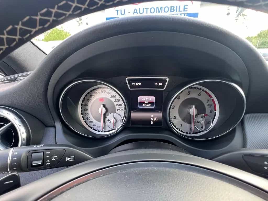 Mercedes-Benz GLA 250 4Matic NIGHT-STANDHZ-NAVI-MEMORY-XENON 10/2016-photo-24