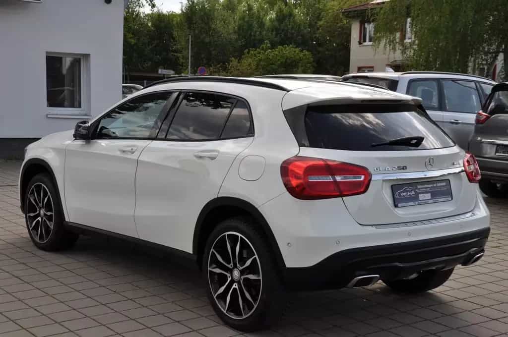 Mercedes-Benz GLA 250 4Matic NIGHT-STANDHZ-NAVI-MEMORY-XENON 10/2016-photo-3