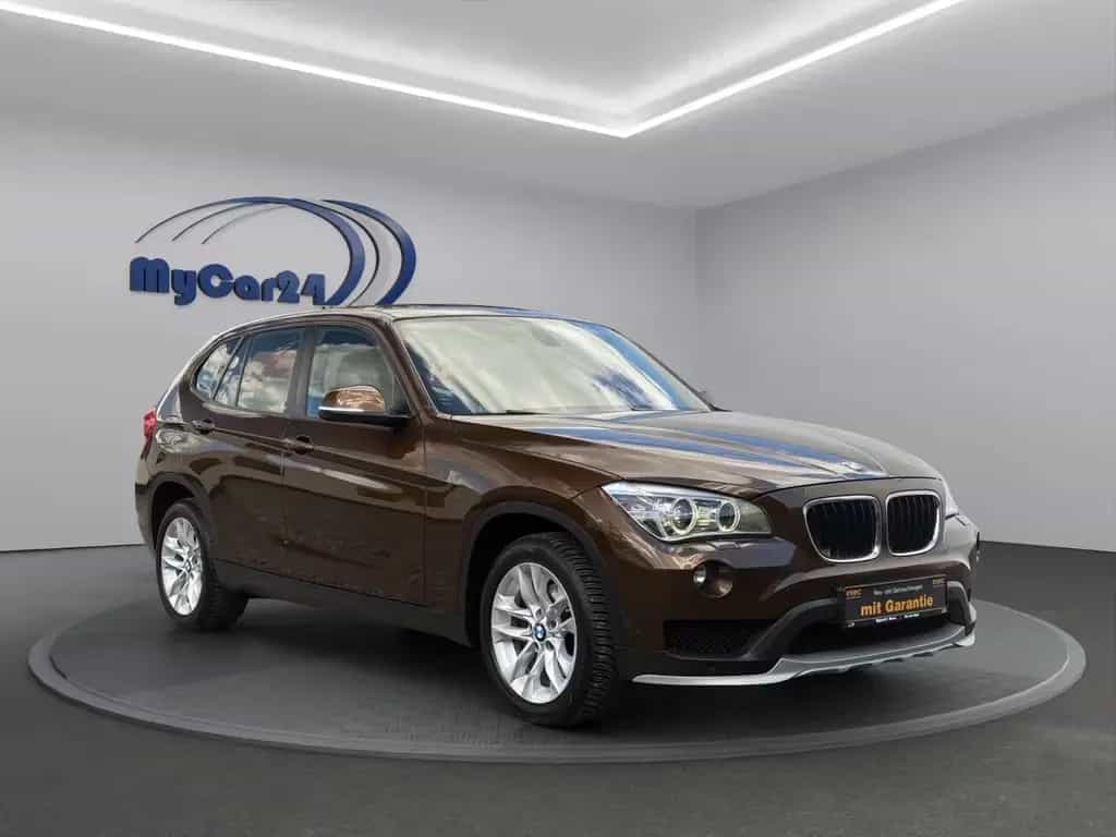 BMW X1 18i Autom. I SZH I PDC I AHK I 4Season 06/2014-photo-1