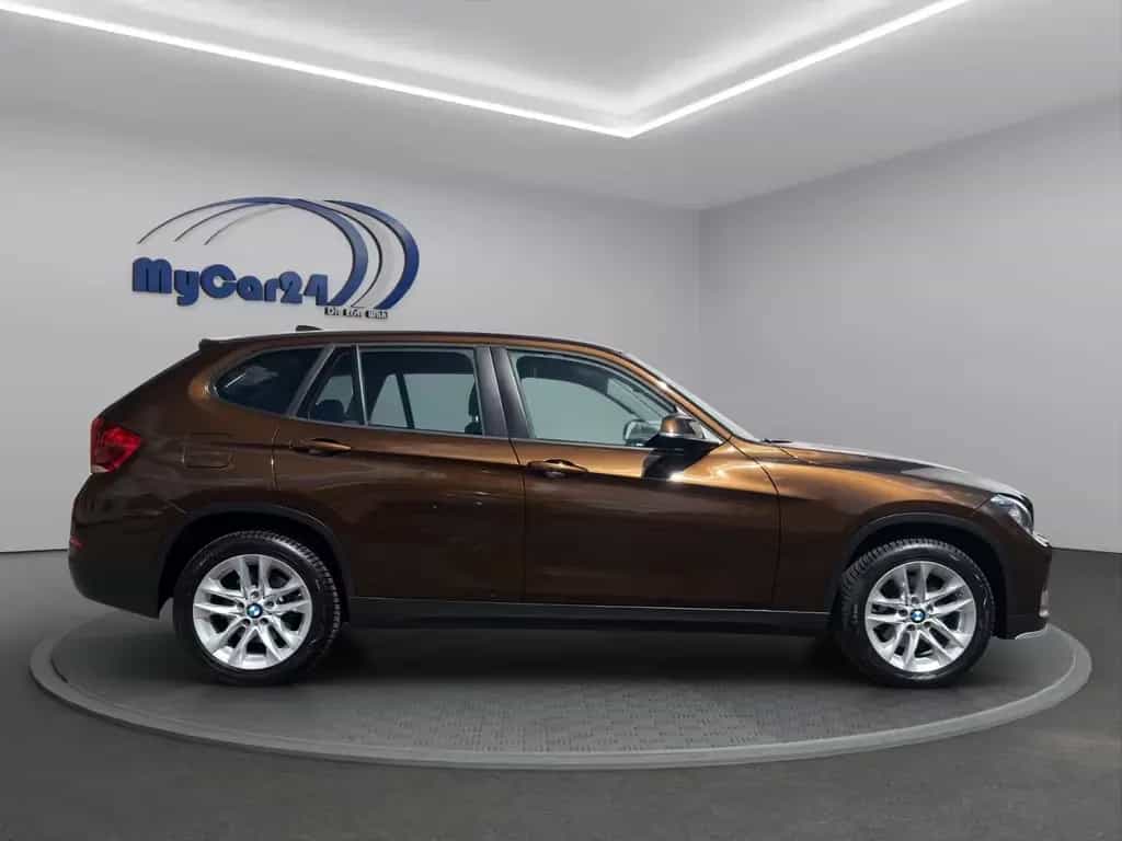 BMW X1 18i Autom. I SZH I PDC I AHK I 4Season 06/2014-photo-13