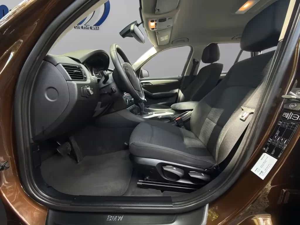 BMW X1 18i Autom. I SZH I PDC I AHK I 4Season 06/2014-photo-14