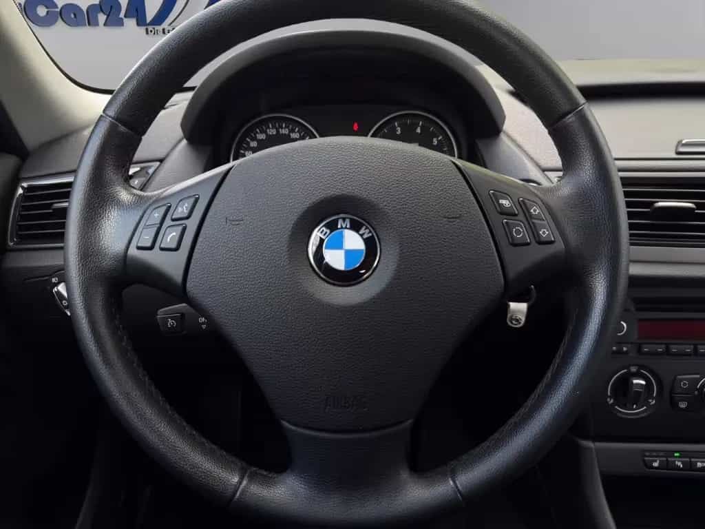 BMW X1 18i Autom. I SZH I PDC I AHK I 4Season 06/2014-photo-22