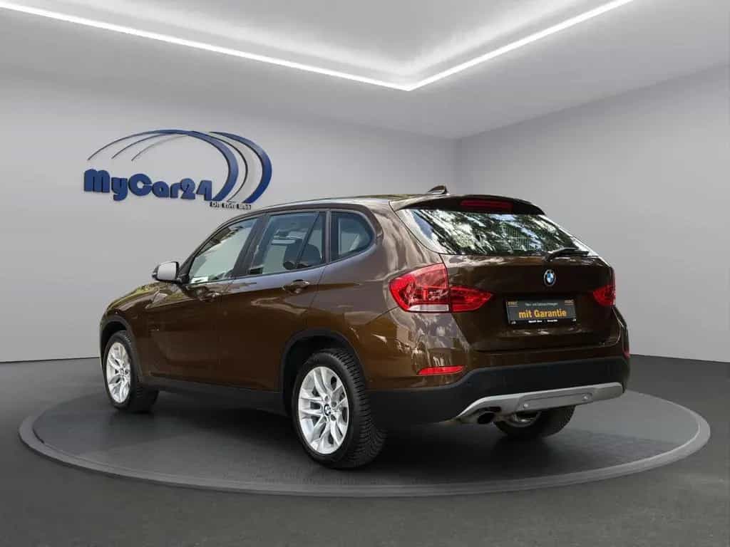 BMW X1 18i Autom. I SZH I PDC I AHK I 4Season 06/2014-photo-3