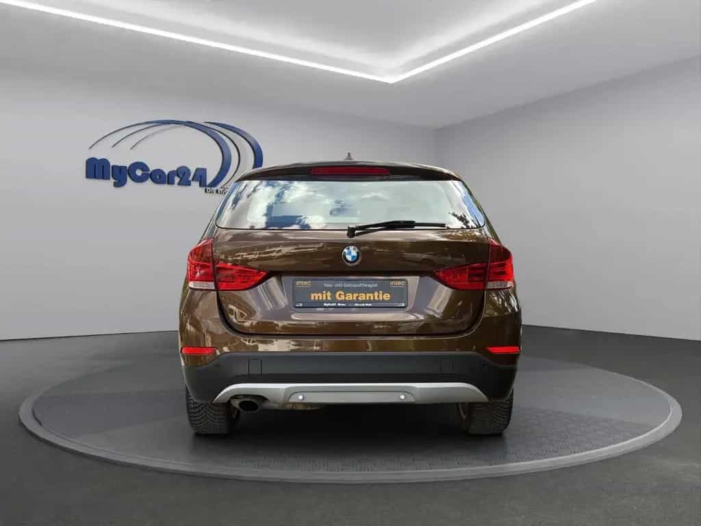 BMW X1 18i Autom. I SZH I PDC I AHK I 4Season 06/2014-photo-8
