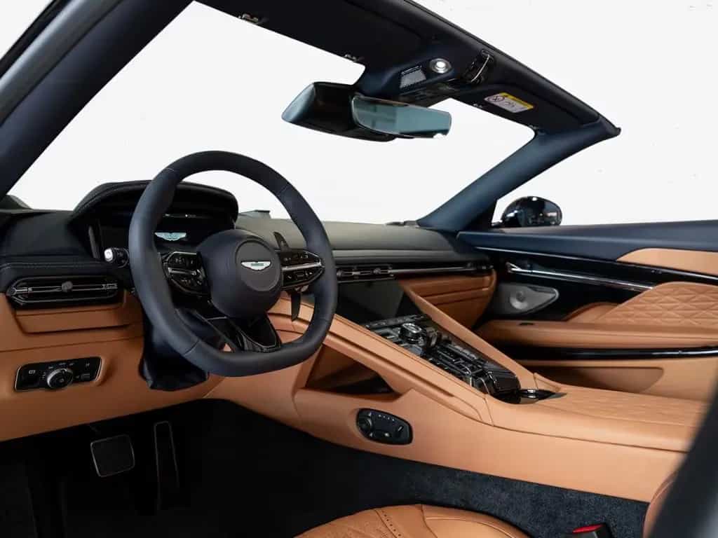 Aston Martin DB12 Volante Aston Martin Hamburg null-photo-2