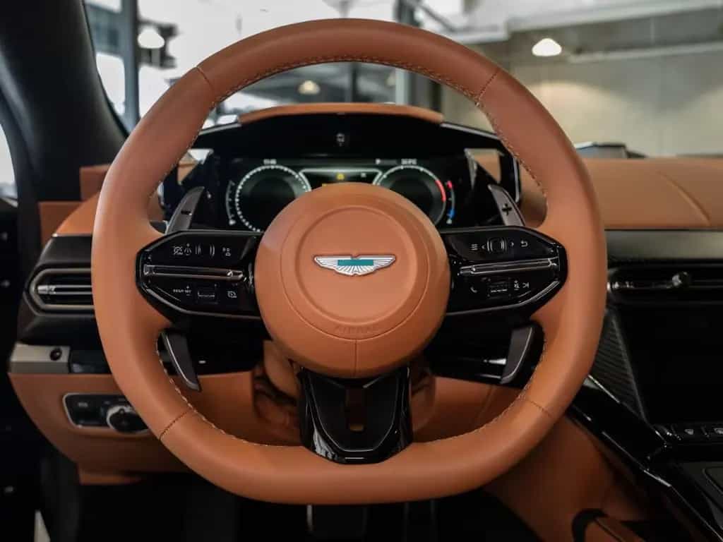 Aston Martin V8 Vantage Vantage V8 Coupe Aston Martin Hamburg null-photo-10