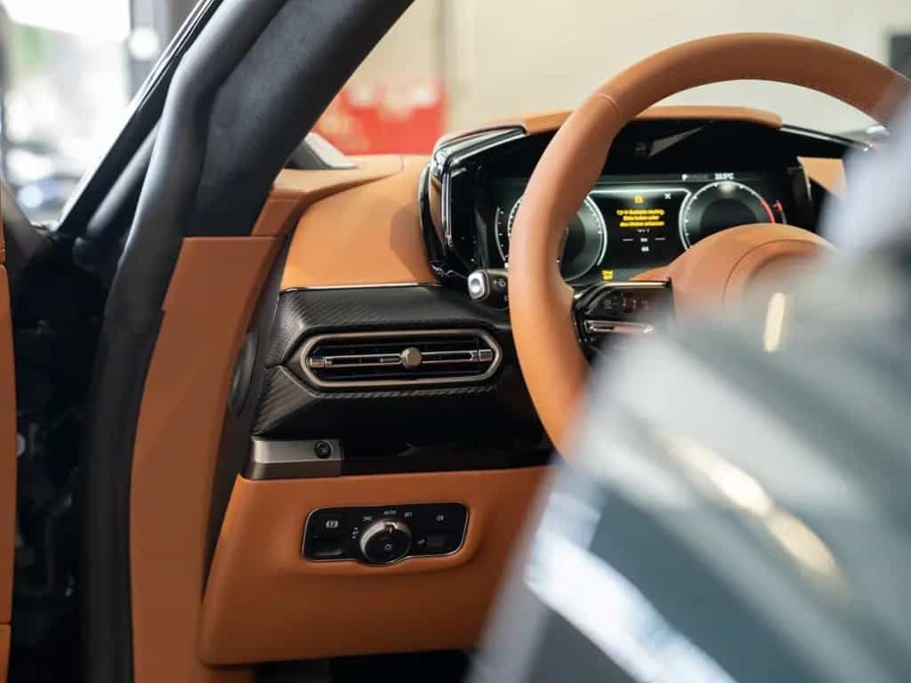 Aston Martin V8 Vantage Vantage V8 Coupe Aston Martin Hamburg null-photo-24