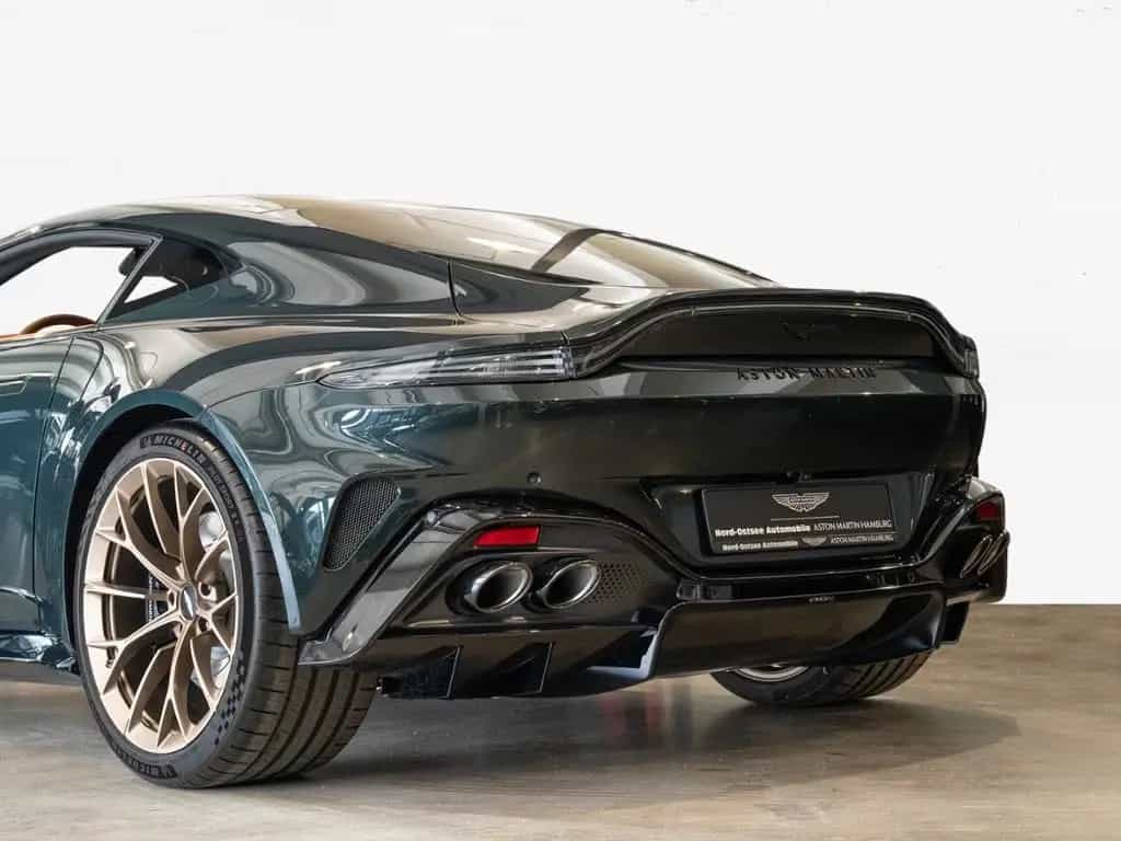 Aston Martin V8 Vantage Vantage V8 Coupe Aston Martin Hamburg null-photo-7
