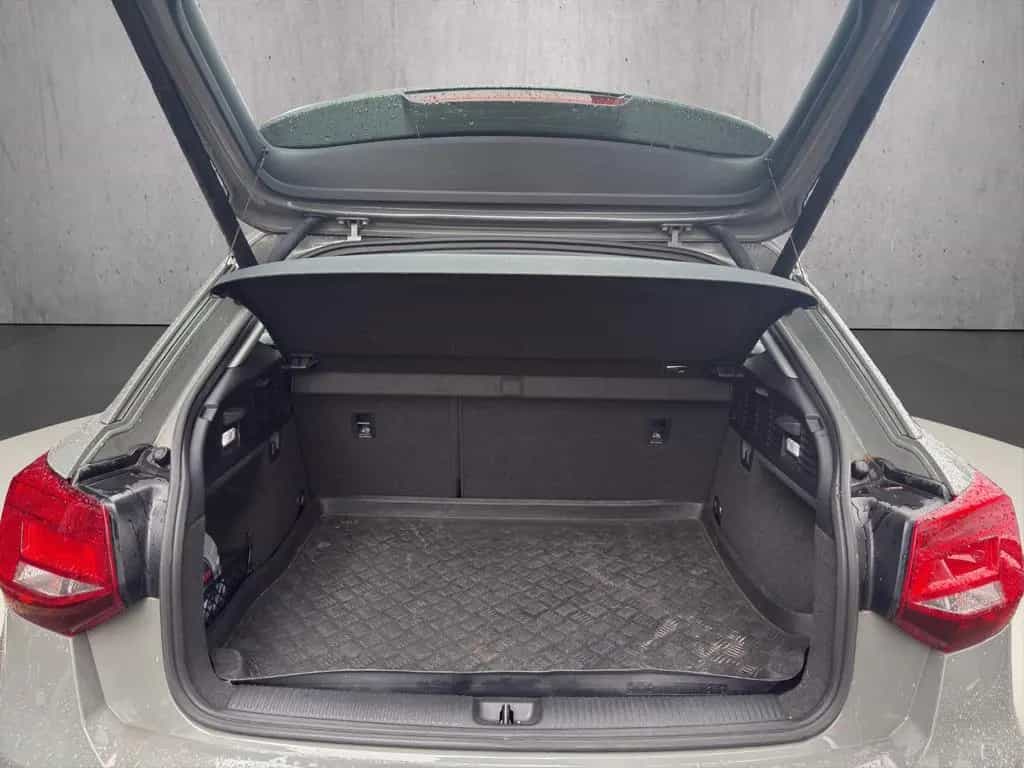 Audi Q2 35 TDI quattro Leder Navi 04/2019-photo-17