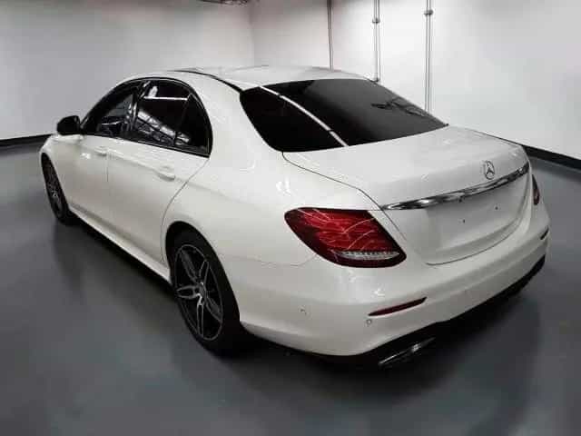 Mercedes-Benz E 220 d Limo AMG Line INTI-LIGHT*KAM*CARPLAY*WIDE 06/2016-photo-3