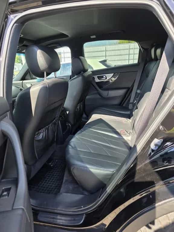 Infiniti QX70 30d S 01/2016-photo-10