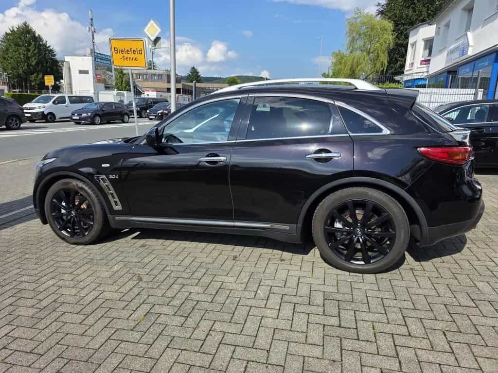Infiniti QX70 30d S 01/2016-photo-11