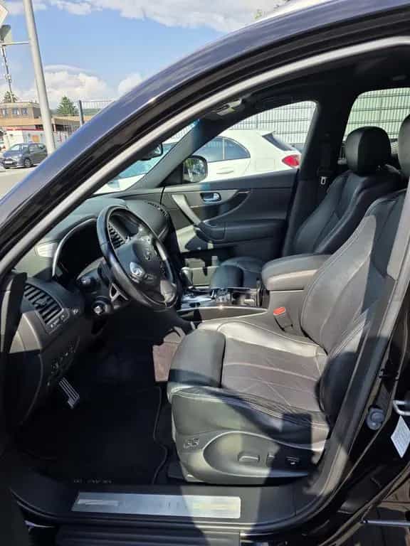 Infiniti QX70 30d S 01/2016-photo-13