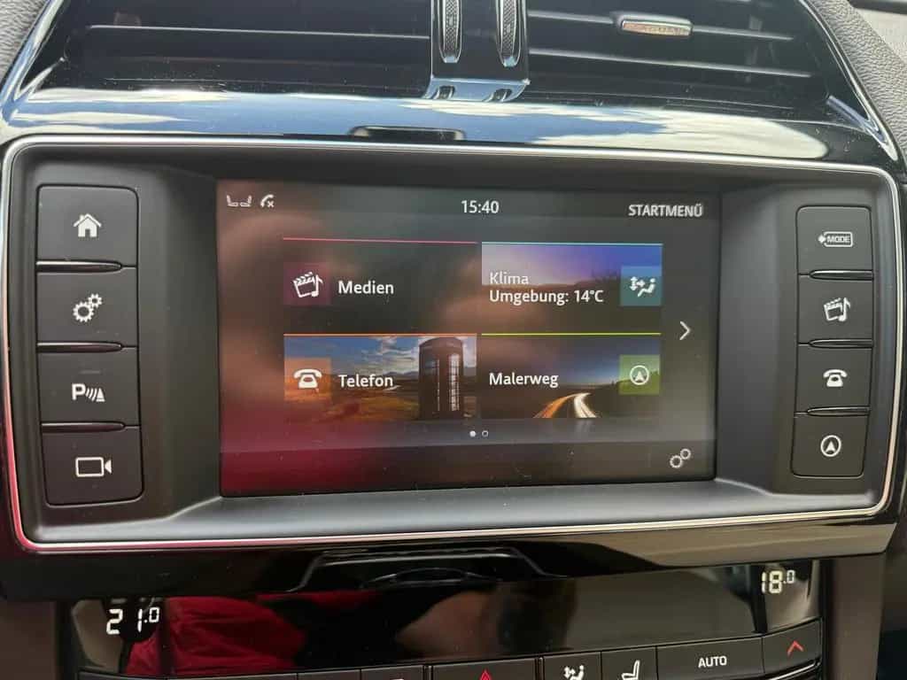 Jaguar F-Pace F Prestige AWD Rückfahrkamera AHK PDC 09/2018-photo-20