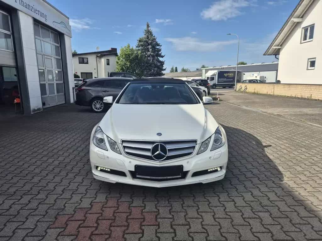 Mercedes-Benz E 350 CGI Cabrio orig.56000 Km, Leder, Klima, Co 03/2010-photo-1