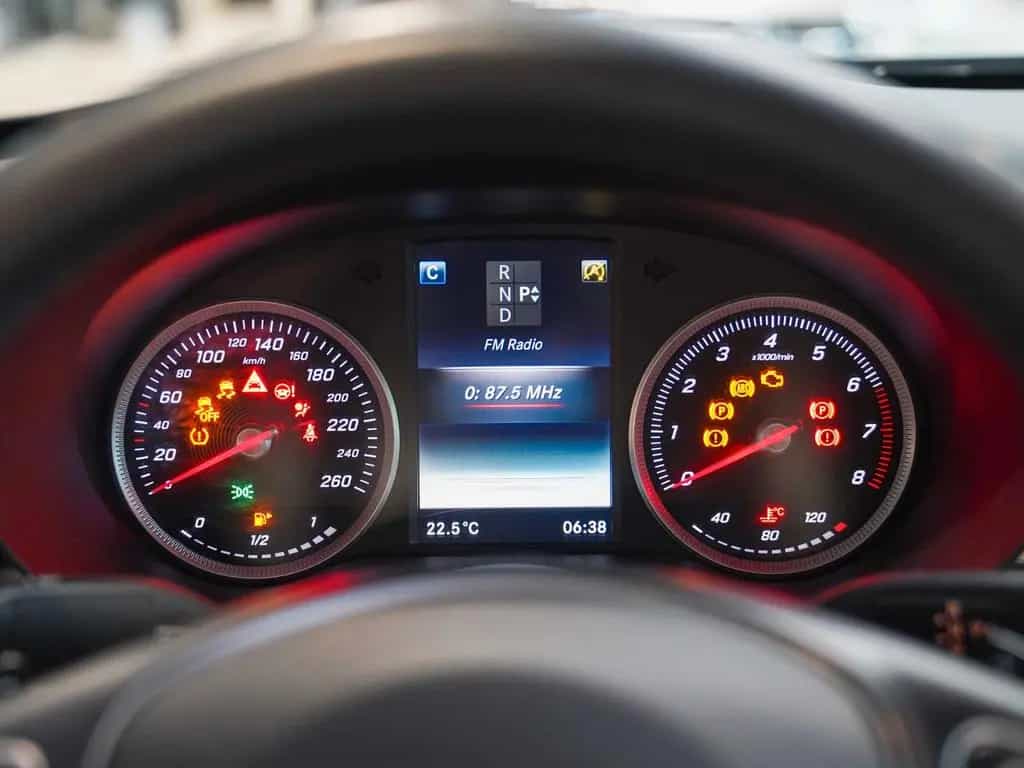 Mercedes-Benz C 200 Coupé kristallgrau Panorama Memory AHK ILS 03/2017-photo-20