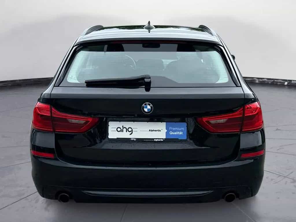 BMW 520 d Touring Navi Panorama Rückfahrkamera Sitzhe 12/2019-photo-4