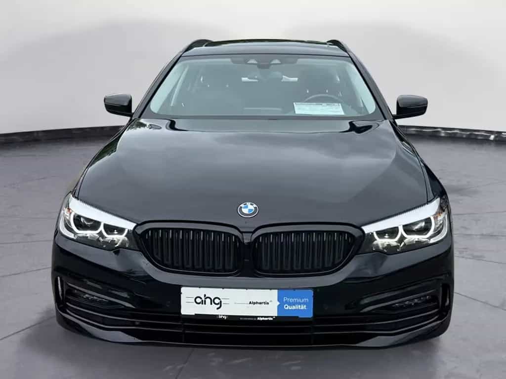 BMW 520 d Touring Navi Panorama Rückfahrkamera Sitzhe 12/2019-photo-6