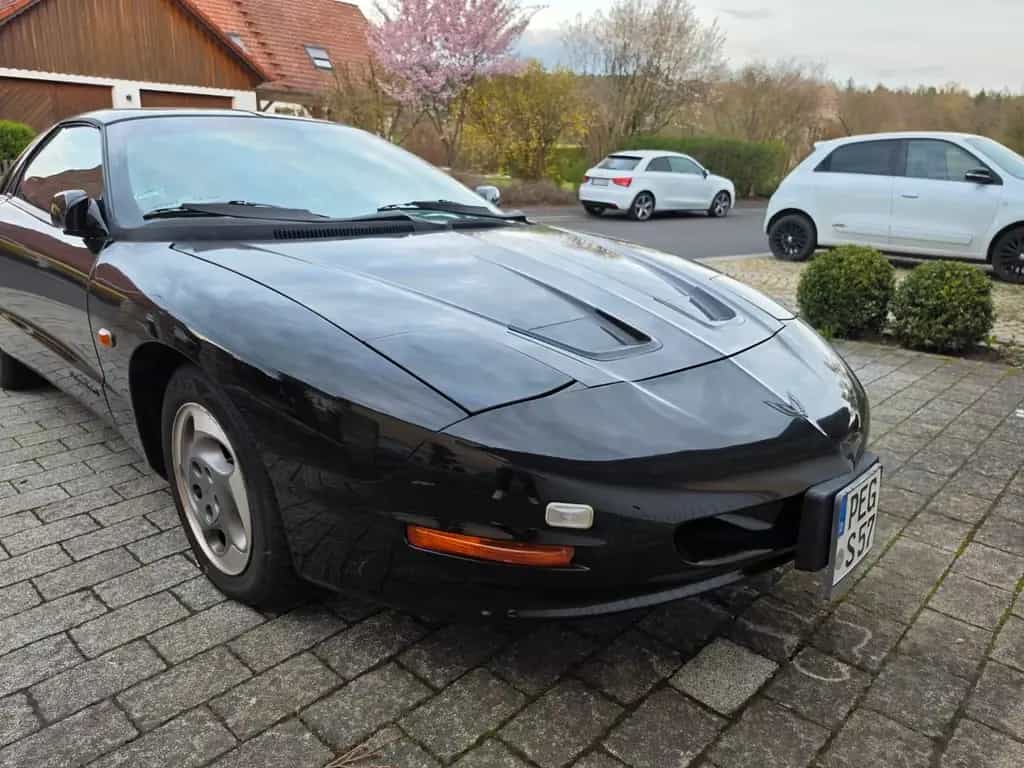 Pontiac Firebird Gen4 3.4L V6 Targa TÜV NEU H-kennz. Mög 07/1993-photo-2